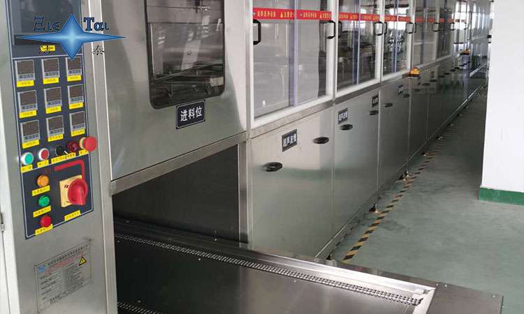 電子行業(yè)中超聲波清洗機的關(guān)鍵應用與技術(shù)優(yōu)勢 電子行業(yè)中超聲波清洗機的關(guān)鍵應用與技術(shù)優(yōu)勢