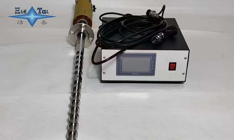 超聲波震動(dòng)棒在化工行業(yè)中的清洗應用 超聲波震動(dòng)棒在化工行業(yè)中的清洗應用